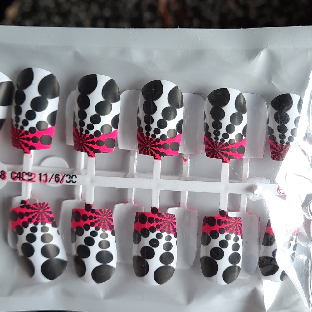Pop art press on nails